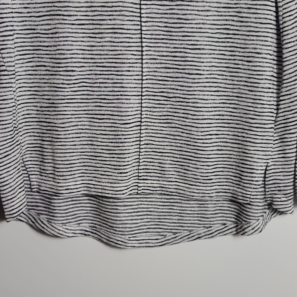 BANANA REPUBLIC Black and White Striped Top 3/4 Sleeve Size Petite XSmall - Picture 7 of 16